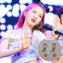 Load image into Gallery viewer, Daily Silver Ribbon Earrings (IVE Wonyoung, Yujin, STAYC Sieun, Oh My Girl Hyojung, Seunghee Earrings)