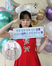 Load image into Gallery viewer, Art Nouveau Moon Earrings (Billlie Tsuki, Park Eunbin, Apink Eunji Earrings)