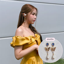 Load image into Gallery viewer, Blue Butterfly Queen Earrings (Mamamoo Solar Earrings)