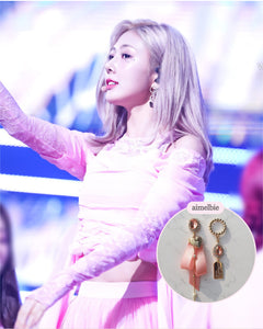 Preppy Peachpink Ribbon Earrings (Dreamcatcher Yoohyeon/Weeekly Zoa Earrings)