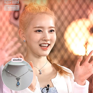 Dreamy Butterfly Semi-Choker Necklace - Light Blue (Oh My Girl Arin, Mamamoo Solar, STAYC Sieun Necklace)