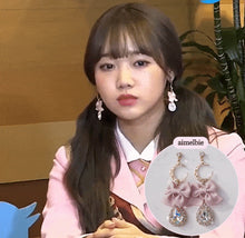 Load image into Gallery viewer, Rosequartz Moon Earrings (Kep1er Huening Bahiyyih, Weki Meki Yoojung Earrings)