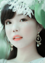 Load image into Gallery viewer, Moon-kissed Forest Earrings (Apink Bomi, CLC Yujin earrings)