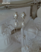 Load image into Gallery viewer, Aphrodite Series - Elegant Pearl Drops