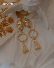 Load image into Gallery viewer, Aphrodite Series - Ring and Tassel Earrings