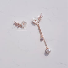 Load image into Gallery viewer, Angel Flowers (SBS News anchor earrings)