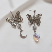 Load image into Gallery viewer, Butterfly Fantasy Earrings (fromis_9 Nakyung, VIVIZ Umji Earrings)