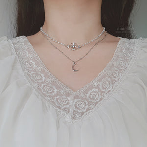 Art Nouveau Moon - necklace ('Nevertheless' Hyeji Yang, Kep1er Hikaru Necklace)