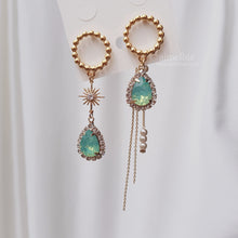 Load image into Gallery viewer, [Kim Sejeong Earrings] Meteor Shower Earrings - Mint