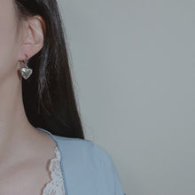 Load image into Gallery viewer, Vintage Heart Locket Huggies Earrings - Silver ver. (STAYC Isa Earrings)