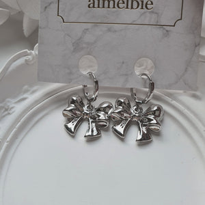 Adorable Ribbon Huggies Earrings - Silver