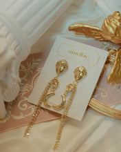 Load image into Gallery viewer, Aphrodite Series - Under the Moonlight Earrings (Peach ver.)