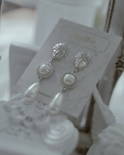 Load image into Gallery viewer, Aphrodite Series - The Elegance Earrings (Silver ver.)