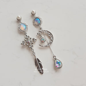 Luna Lullaby Earrings - Silver (Oh My Girl YooA, Dreamcatcher Jiu Earrings)