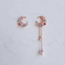 Load image into Gallery viewer, Blooming Moon Earrings - Rose Gold