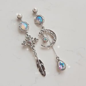 Luna Lullaby Earrings - Silver (Oh My Girl YooA, Dreamcatcher Jiu Earrings)