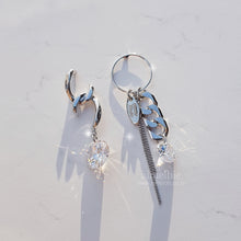 Load image into Gallery viewer, Urban Chain Earrings (STAYC Isa, Lightsum Nayoung, Dreamcatcher Dami Earrings)