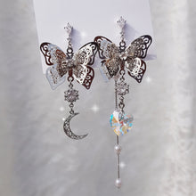 Load image into Gallery viewer, Butterfly Fantasy Earrings (fromis_9 Nakyung, VIVIZ Umji Earrings)