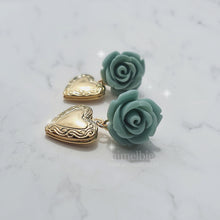 Load image into Gallery viewer, Antique Mint Rose Earrings (G-friend Yerin, Dreamcatcher Gahyun Earrings)