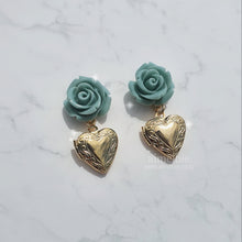 Load image into Gallery viewer, Antique Mint Rose Earrings (G-friend Yerin, Dreamcatcher Gahyun Earrings)