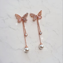 Load image into Gallery viewer, Dainty Pink Butterfly Earrings