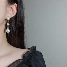 Load image into Gallery viewer, Minerva Earrings - Gold version (IVE Wonyoung, IVE Yujin, fromis_9 Nakyung, Bravegirls Yujeong Earrings)