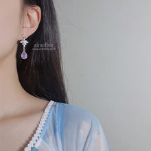 Load image into Gallery viewer, Violet Spell Earrings