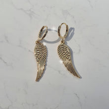 Load image into Gallery viewer, Gold Wing Huggies Earrings (Nature Sohee, ICHILLIN&#39; Chowon Earrings)