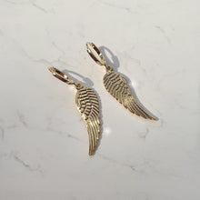 Load image into Gallery viewer, Gold Wing Huggies Earrings (Nature Sohee, ICHILLIN&#39; Chowon Earrings)