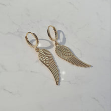 Load image into Gallery viewer, Gold Wing Huggies Earrings (Nature Sohee, ICHILLIN&#39; Chowon Earrings)