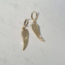 Load image into Gallery viewer, Gold Wing Huggies Earrings (Nature Sohee, ICHILLIN&#39; Chowon Earrings)