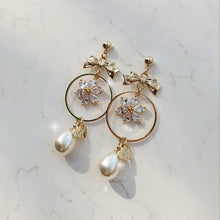 Load image into Gallery viewer, Gold Daisy and Ribbon Earrings