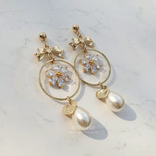 Load image into Gallery viewer, Gold Daisy and Ribbon Earrings