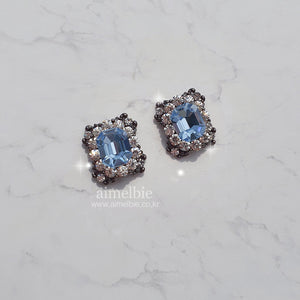 Frozen Earrings - Daily Version