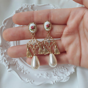 Vintage Rose Garden Earrings - Chandelier Version (fromis_9 Jisun Earrings)