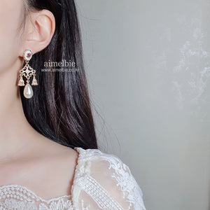 Vintage Rose Garden Earrings - Chandelier Version (fromis_9 Jisun Earrings)