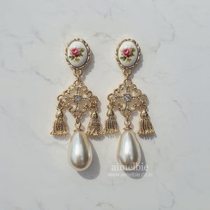 Vintage Rose Garden Earrings - Chandelier Version (fromis_9 Jisun Earrings)