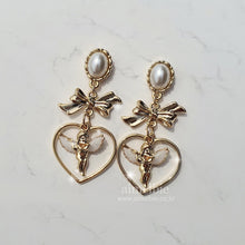 Load image into Gallery viewer, Baby Angel Earrings - Gold ver.