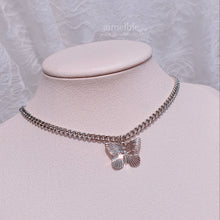 Load image into Gallery viewer, Silver Butterfly Chain Choker Necklace (Dreamcatcher Yoohyeon, HATFELT Yeeun necklace)