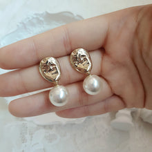 Load image into Gallery viewer, Grace Earrings