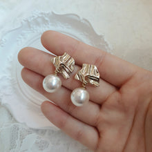 Load image into Gallery viewer, Claire Earrings (Dreamcatcher Jiyu Earrings)