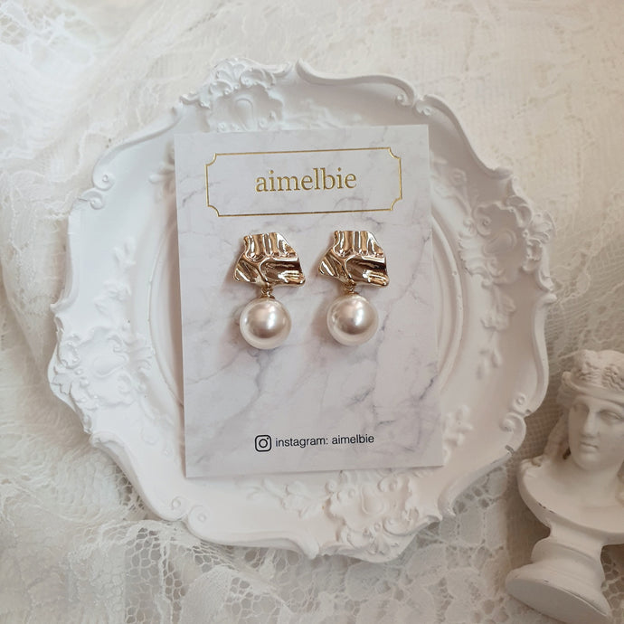Claire Earrings - Gold ver. (Dreamcatcher Jiyu Earrings)