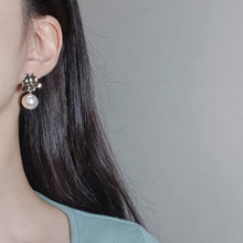 Load image into Gallery viewer, Claire Earrings (Dreamcatcher Jiyu Earrings)