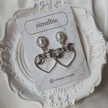 Load image into Gallery viewer, Sweet Heart Earrings - Silver (Kep1er Yeseo, Mashiro, Dreamcatcher Handong Earrings)