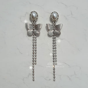 Urban Chic Butterfly Earrings (Kep1er Yeseo, LOONA Yves, Dreamcatcher Yoohyeon, Jiyu Earrings)