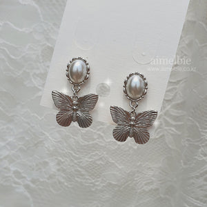 Urban Chic Butterfly Earrings (STAYC Isa, Kep1er Yeseo, LOONA Yves, Dreamcatcher Yoohyeon, Jiyu Earrings)