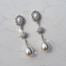 Load image into Gallery viewer, [IU, Kim Sejeong Earrings] Minerva Earrings - Silver version