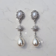 Load image into Gallery viewer, [IU, Kim Sejeong Earrings] Minerva Earrings - Silver version