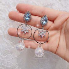 Load image into Gallery viewer, Icy Bloom Earrings - Blue (STAYC Sumin Earings)