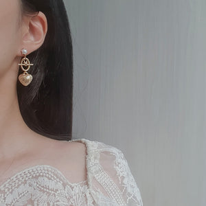 Heart and Chain Earrings - Gold
